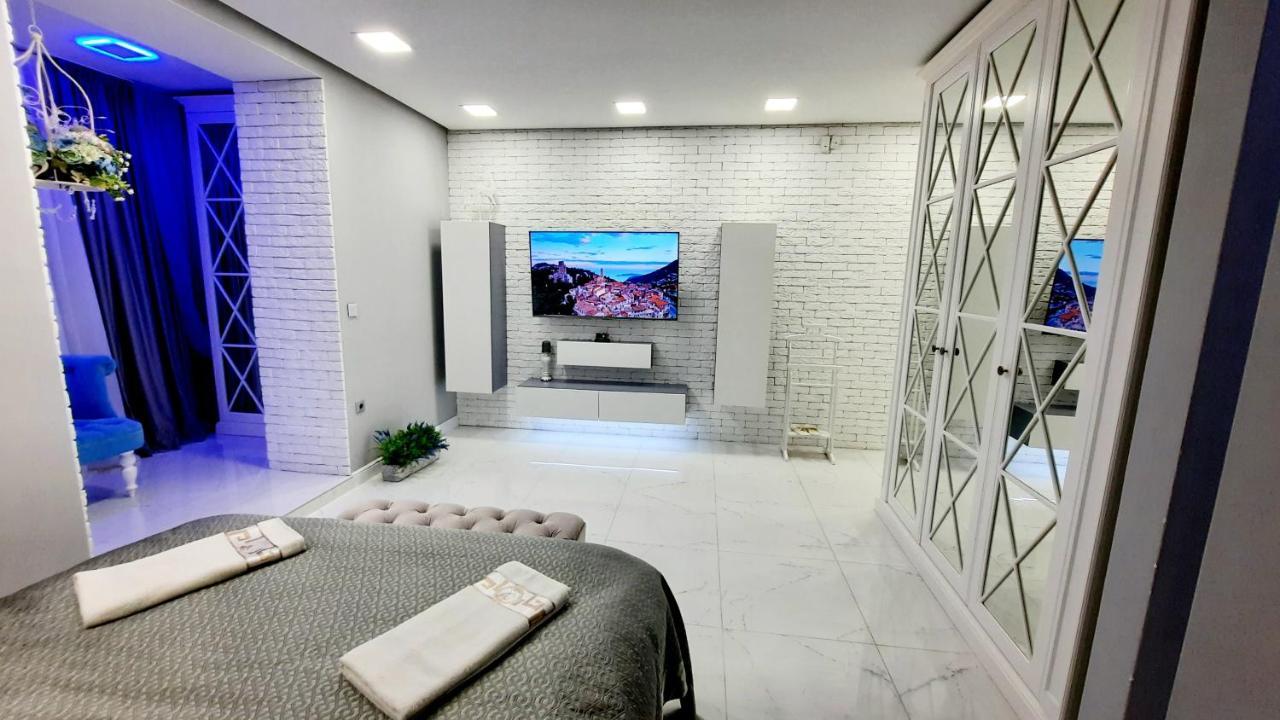 Puskin Close To Stefan Cel Mare Chişinău Extérieur photo